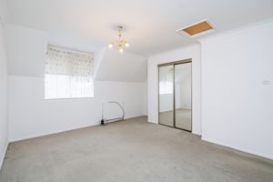 MAIN BEDROOM- click for photo gallery